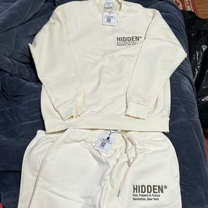 NEW Hidden crewneck and sweatpants set
